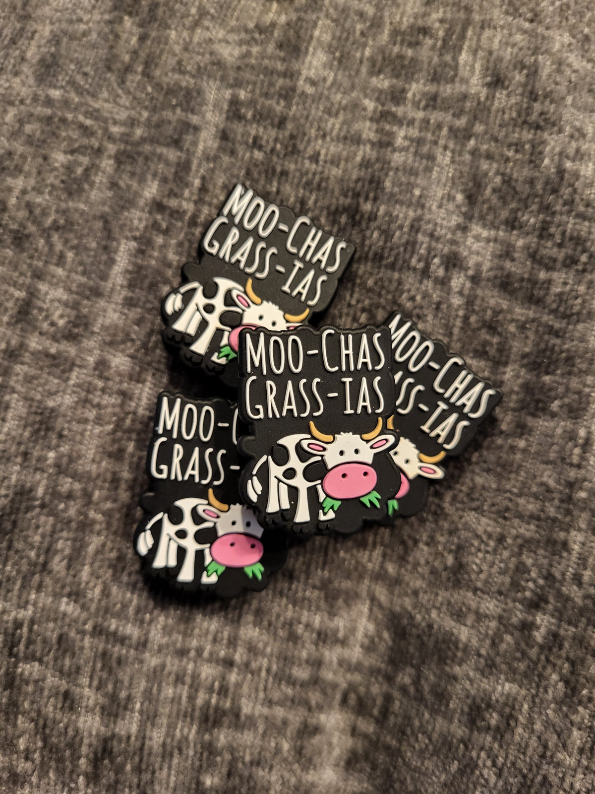 Moo-chas grass-ias