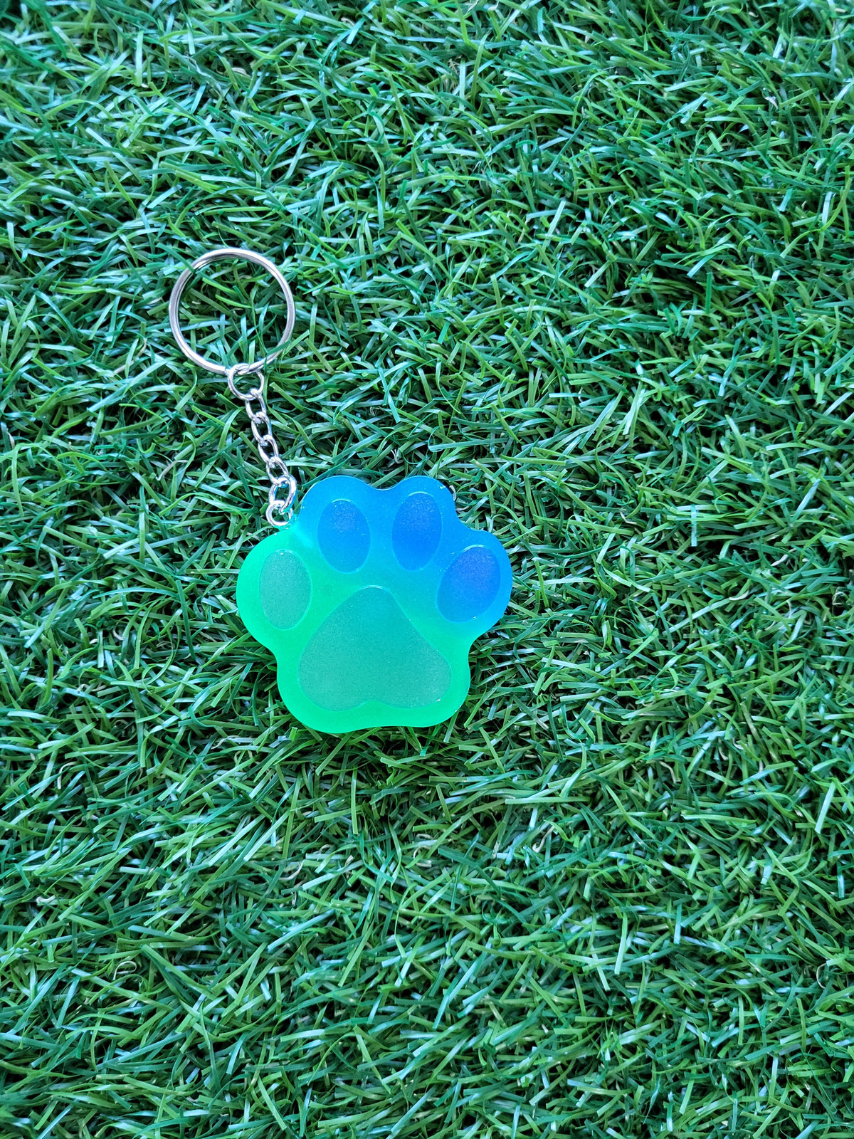 Glow-in-the-Dark Pawprint Keychain 4