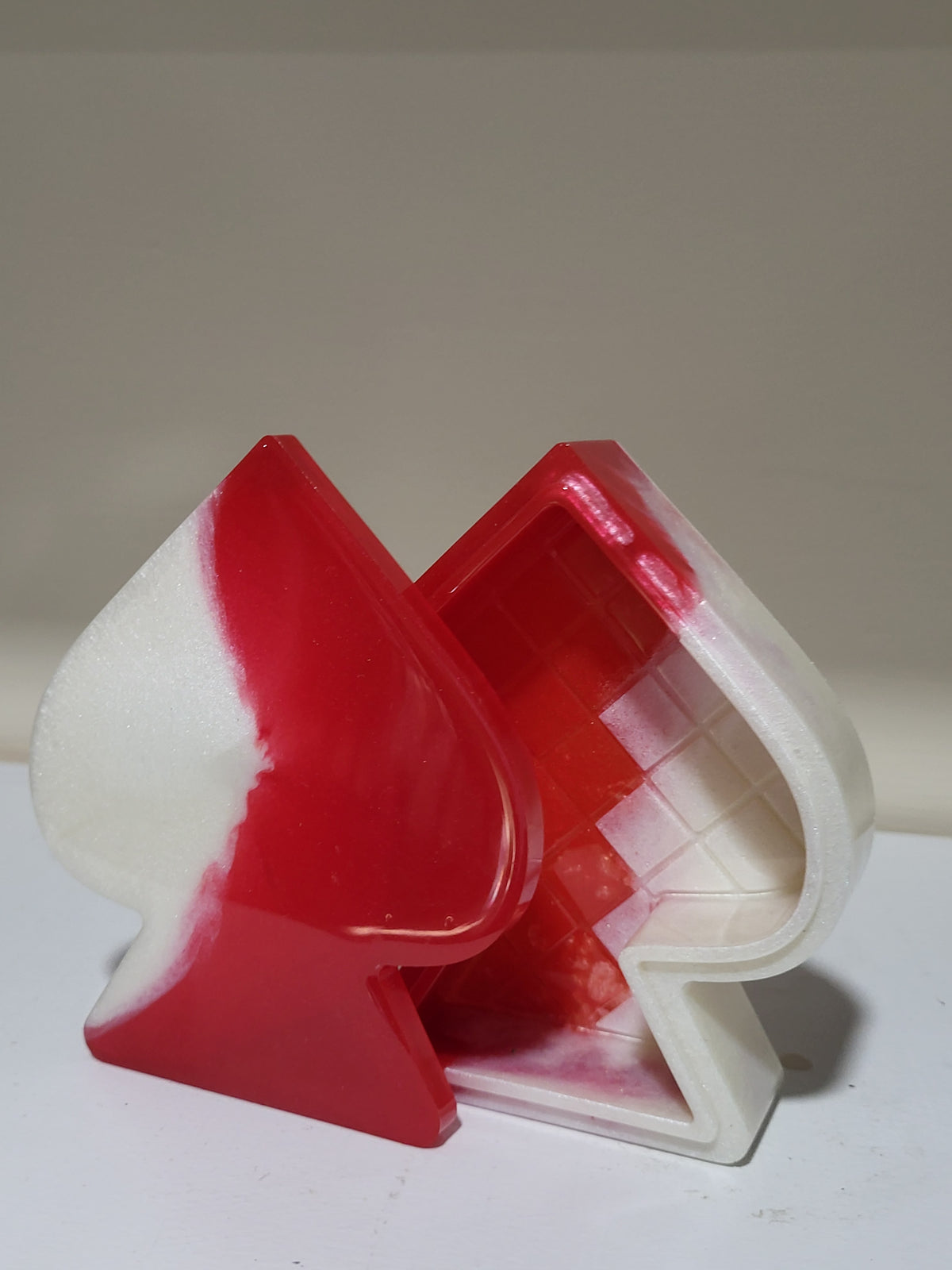 Crimson & Cream Ace Box